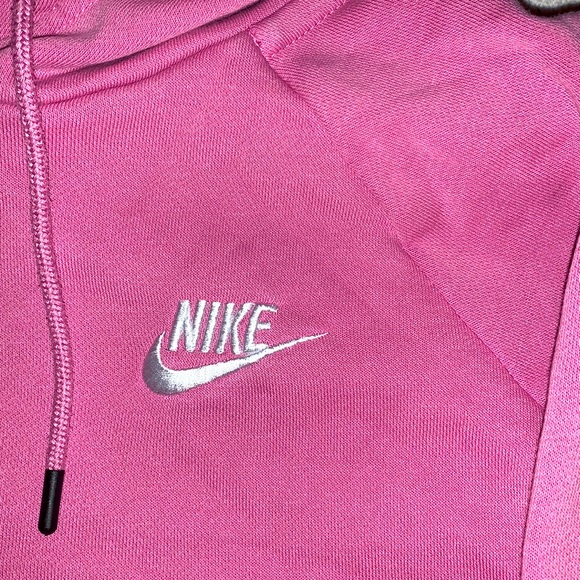 Nike sweatshirt - Picture 2 of 3